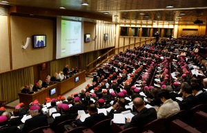 Pope Francis, prelates listen as Cardinal Erdo addresses morning session of synod